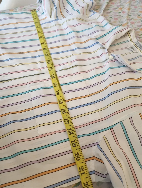 Vintage 90s Women's White Short-Sleeve Button Front Blouse Multi-Pastel Stripes - Picture 13 of 13
